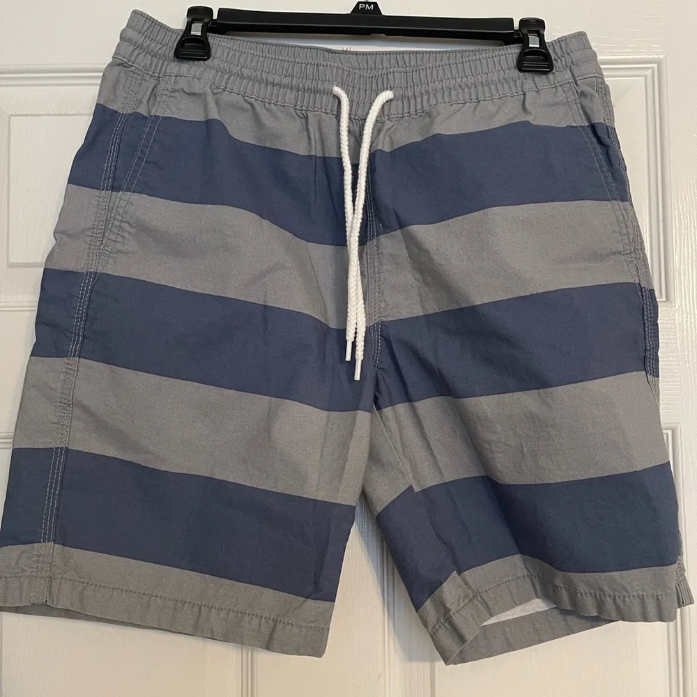 Men’s Mossimo Drawstring Shorts Size Small Blue Gray Striped Excellent Condition